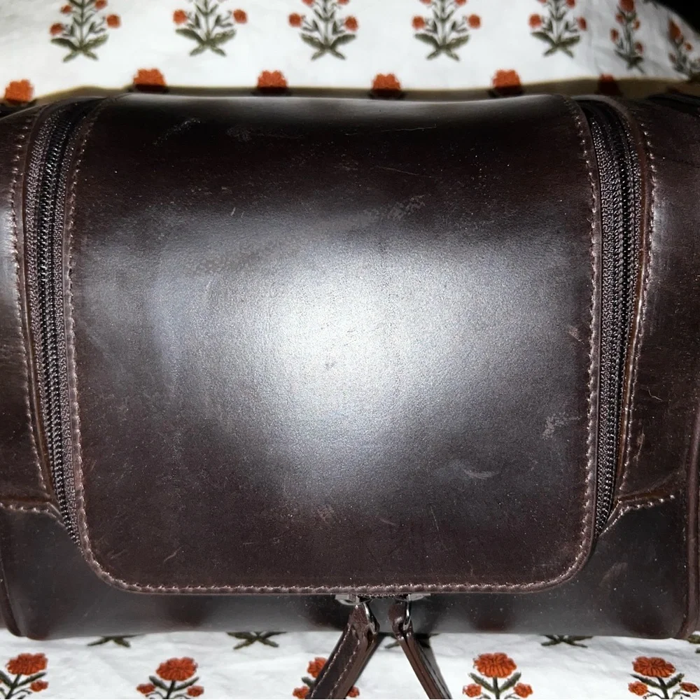 NO MONOGRAM! NWT Mark & Graham Hanging Toiletry Bag Dopp Kit - Graham in Rustic - Picture 3 of 9